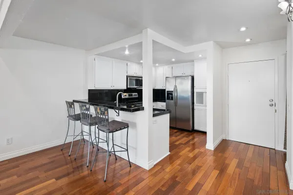 $2,495 | 6877 Caminito Mundo, Unit 30, San Diego, CA 92119
