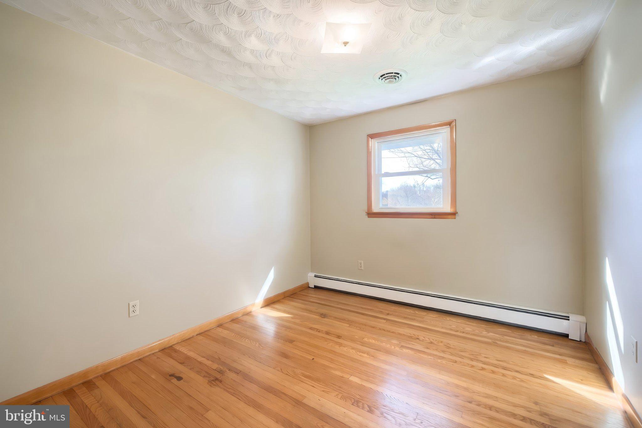 860 Witmer Road York, PA 17406 - Photo 19 of 40 Bright and airy blank canvas room.