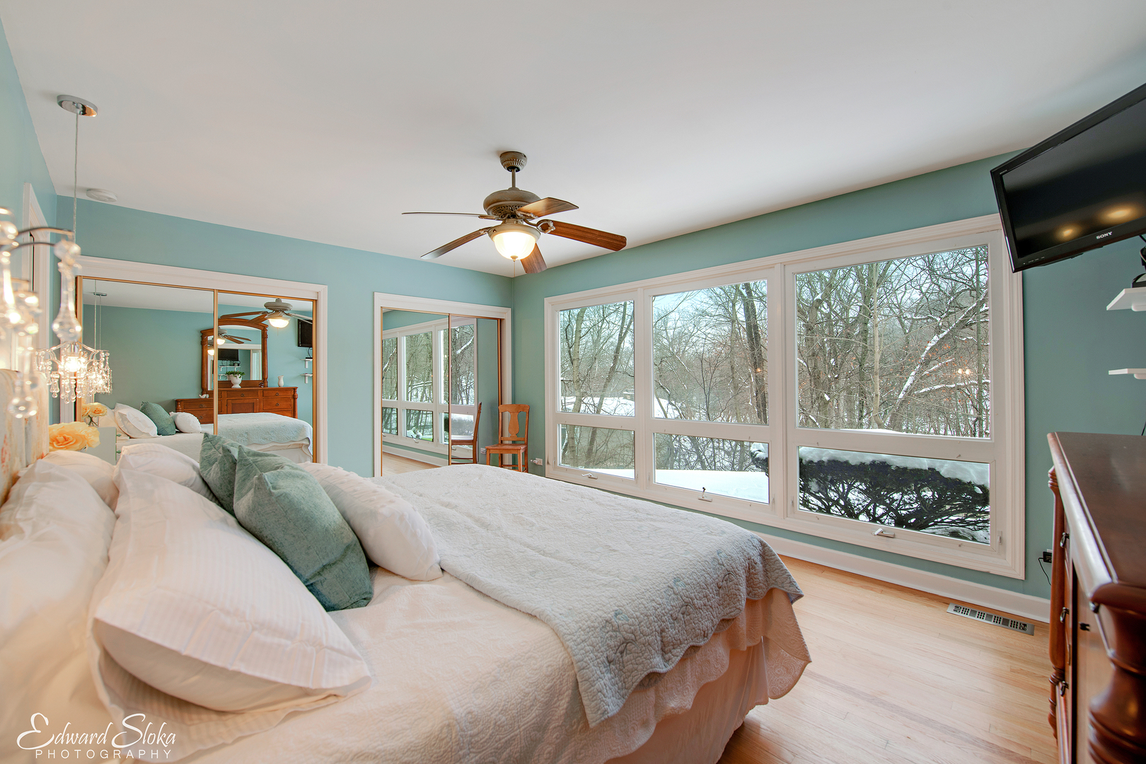 178 Stonegate Road Trout Valley, IL 60013 - Photo 13 of 24 a bedroom with a large bed and a window