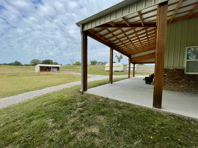 $1,375,000 | 5542 Southeast Tater Peeler Road, Lebanon, TN 37090