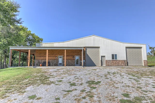 $1,375,000 | 5542 Southeast Tater Peeler Road, Lebanon, TN 37090