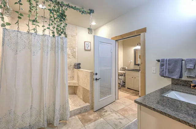 $1,375,000 | 5542 Southeast Tater Peeler Road, Lebanon, TN 37090