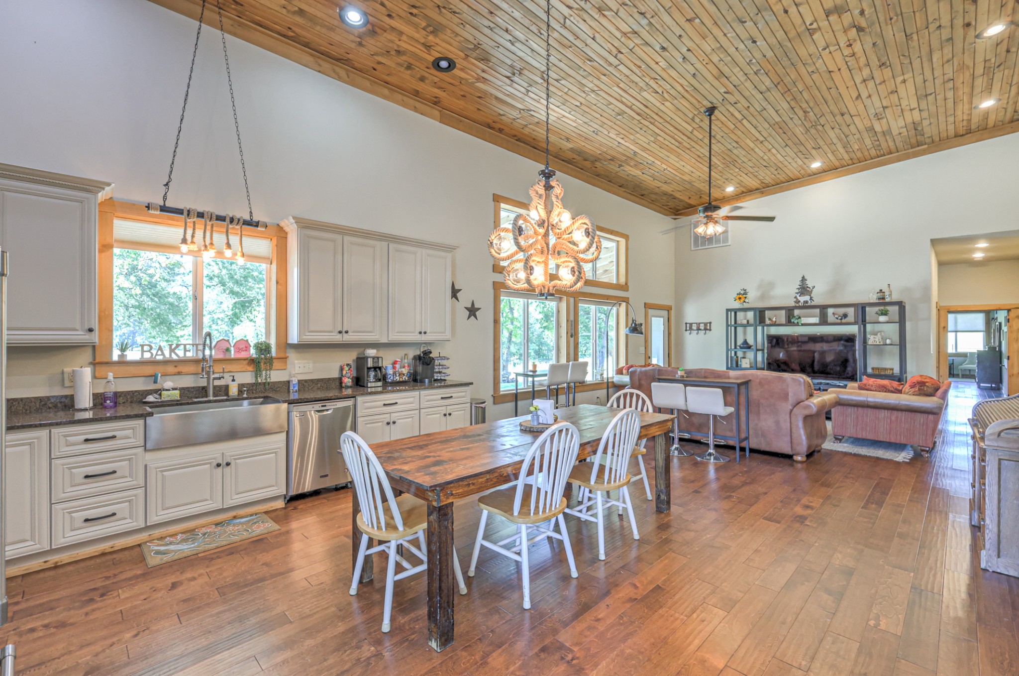 5542 Southeast Tater Peeler Road Lebanon, TN 37090 - Photo 7 of 61