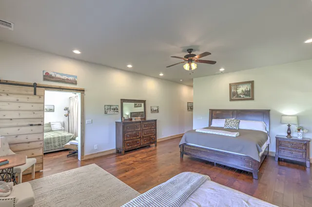 $1,375,000 | 5542 Southeast Tater Peeler Road, Lebanon, TN 37090