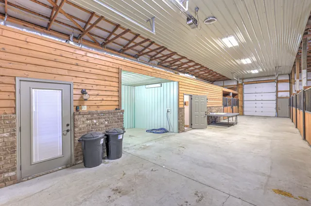 $1,375,000 | 5542 Southeast Tater Peeler Road, Lebanon, TN 37090