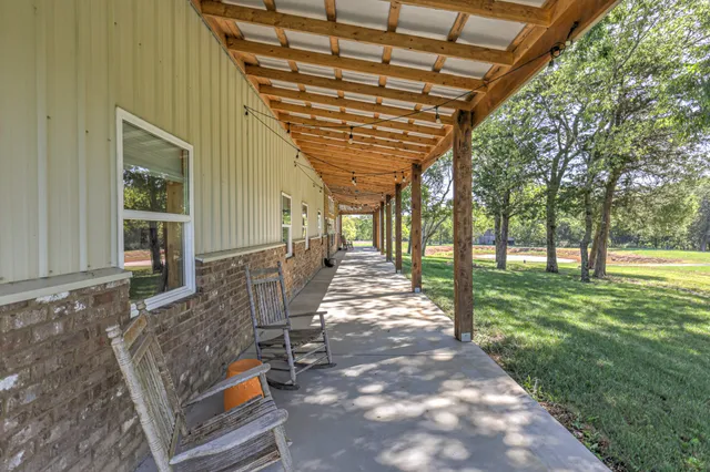 $1,375,000 | 5542 Southeast Tater Peeler Road, Lebanon, TN 37090