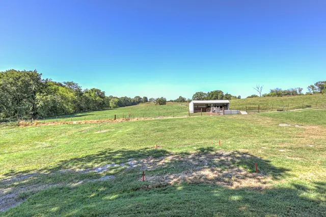 $1,375,000 | 5542 Southeast Tater Peeler Road, Lebanon, TN 37090