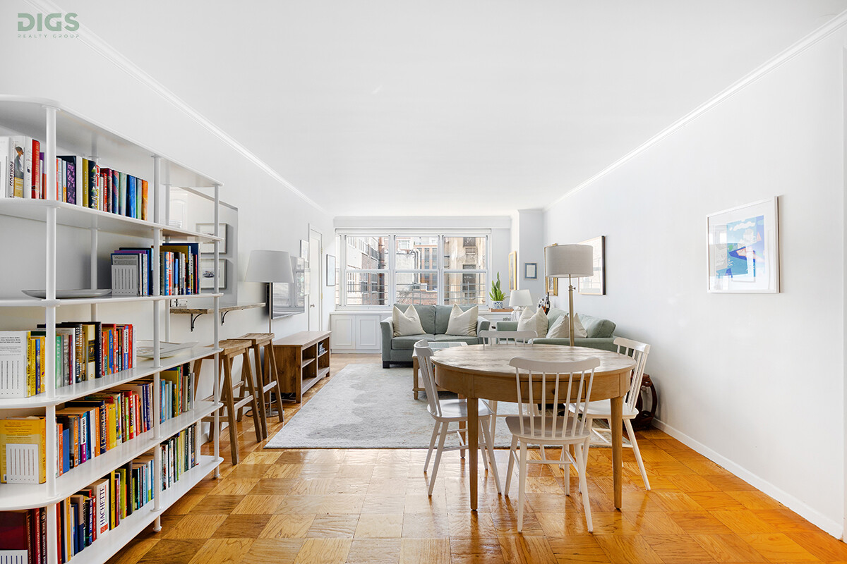 401 East 74th Street, Unit 5A Manhattan, NY 10021 - Photo 2 of 9