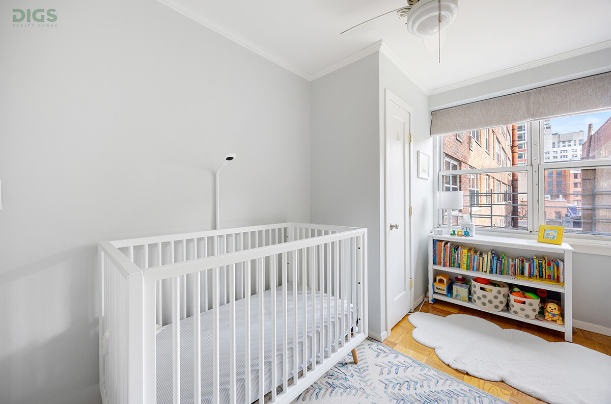 401 East 74th Street, Unit 5A Manhattan, NY 10021 - Photo 4 of 9