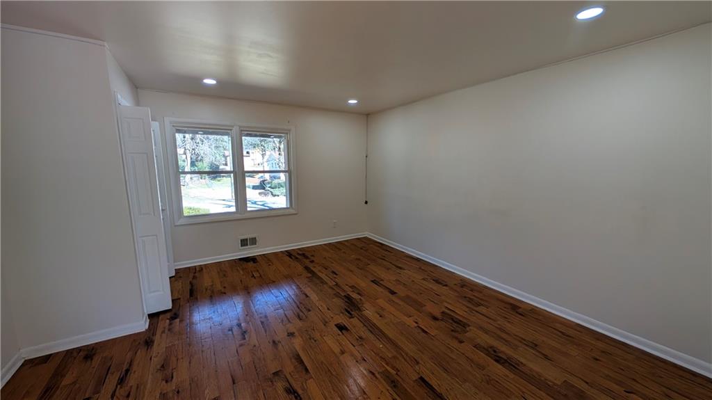 3915 Emerald N Drive Decatur, GA 30035 - Photo 12 of 45 Gallery Image 12