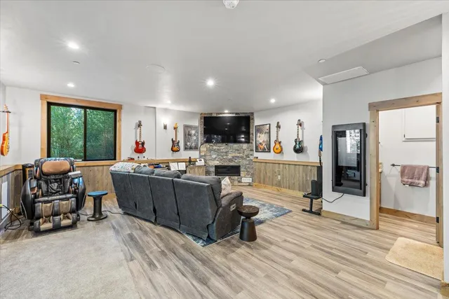 $2,575,000 | 2366 Highlands Drive, South Lake Tahoe, CA 96150