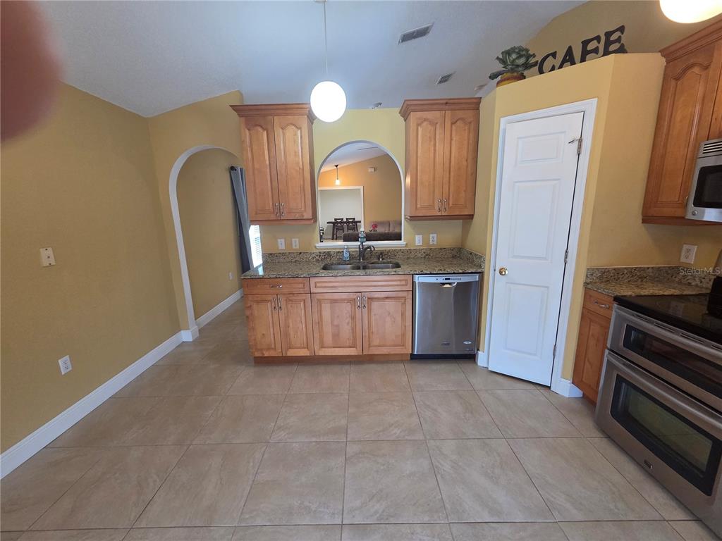 30238 Rattana Court Wesley Chapel, FL 33545 - Photo 26 of 34