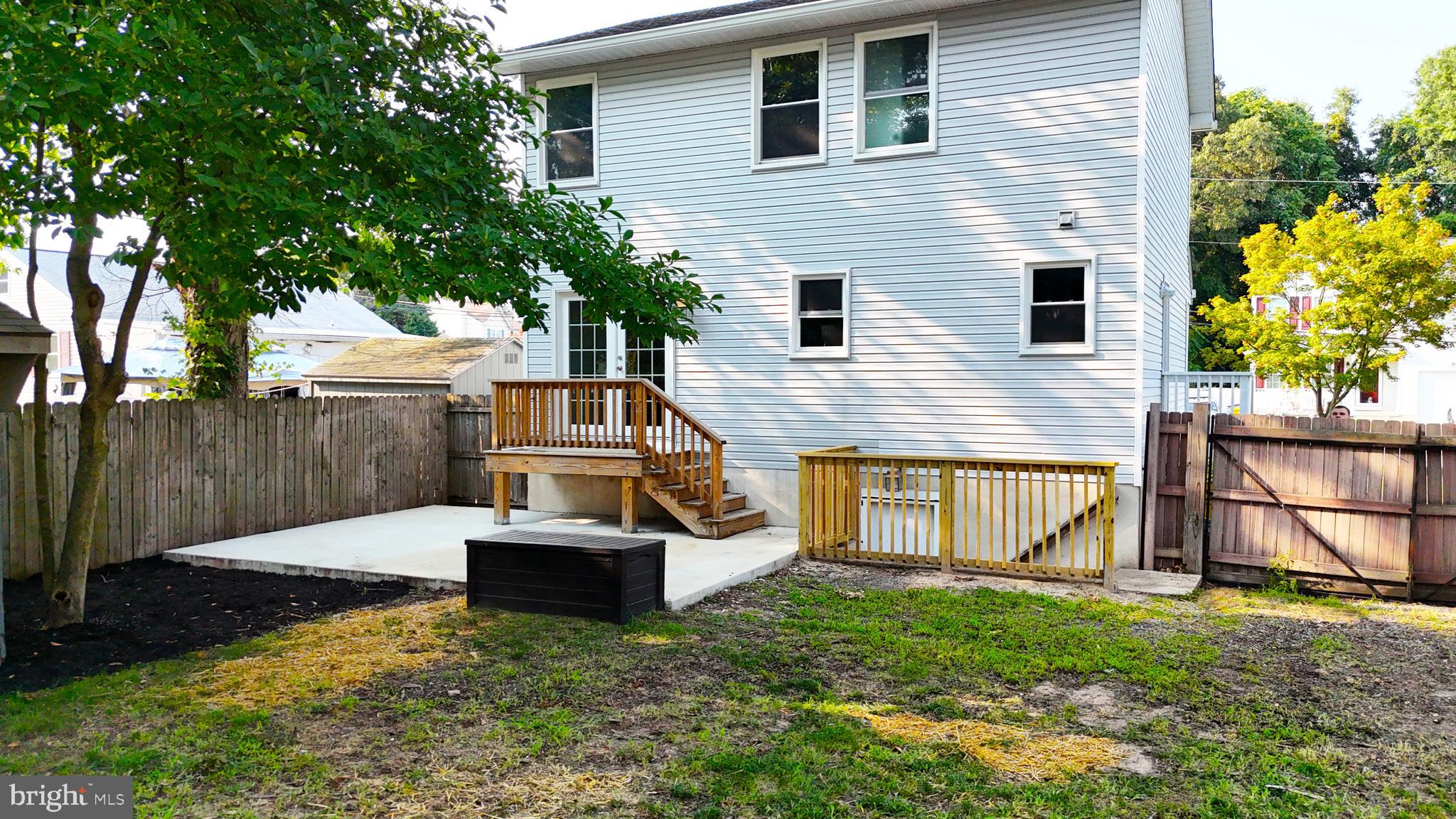 2505 229th Street Pasadena, MD 21122 - Photo 18 of 29 Exterior rear