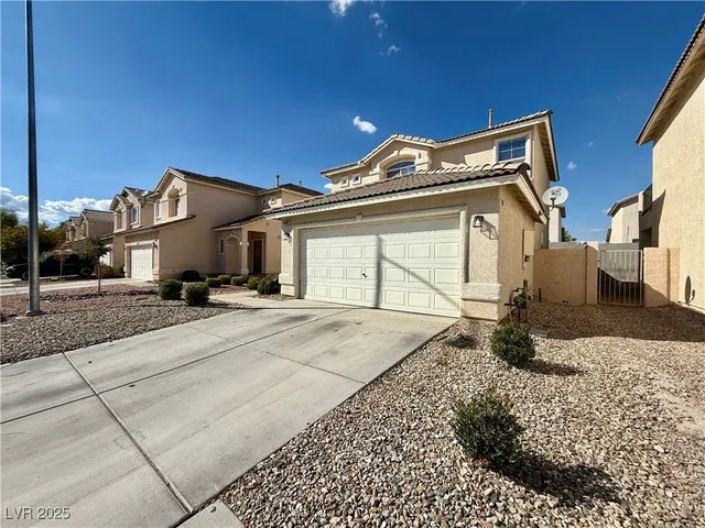 $1,950 | 8140 West Festuca Way, Las Vegas, NV 89113