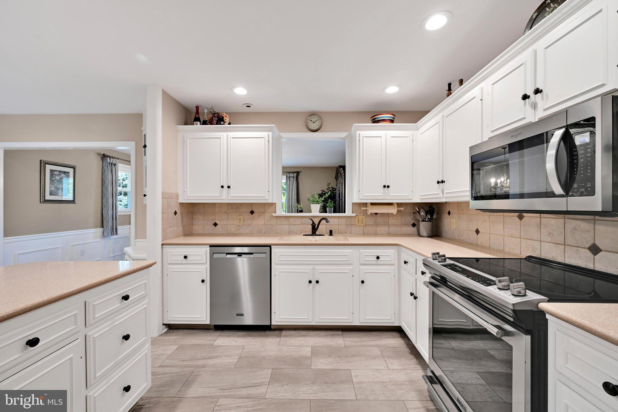 104 Julia Road Ephrata, PA 17522 - Photo 25 of 53 Kitchen