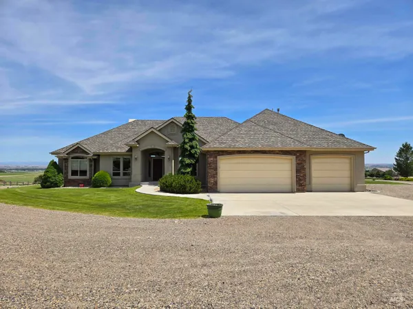 $825,000 | 654 King Avenue, Ontario, OR 97914