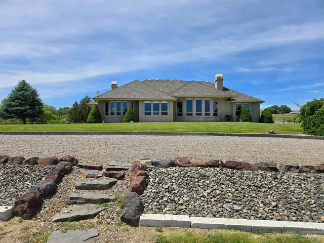 $825,000 | 654 King Avenue, Ontario, OR 97914