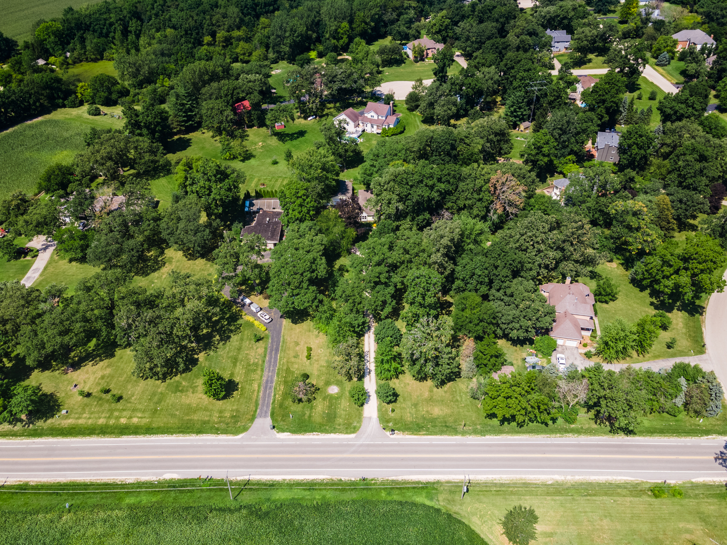 16463 Plank Road Sycamore, IL 60178 - Photo 32 of 36 a view of a yard with flower plants