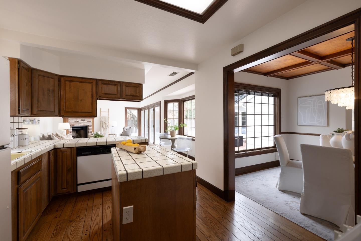 1113 Cambridge Road Burlingame, CA 94010 - Photo 12 of 28