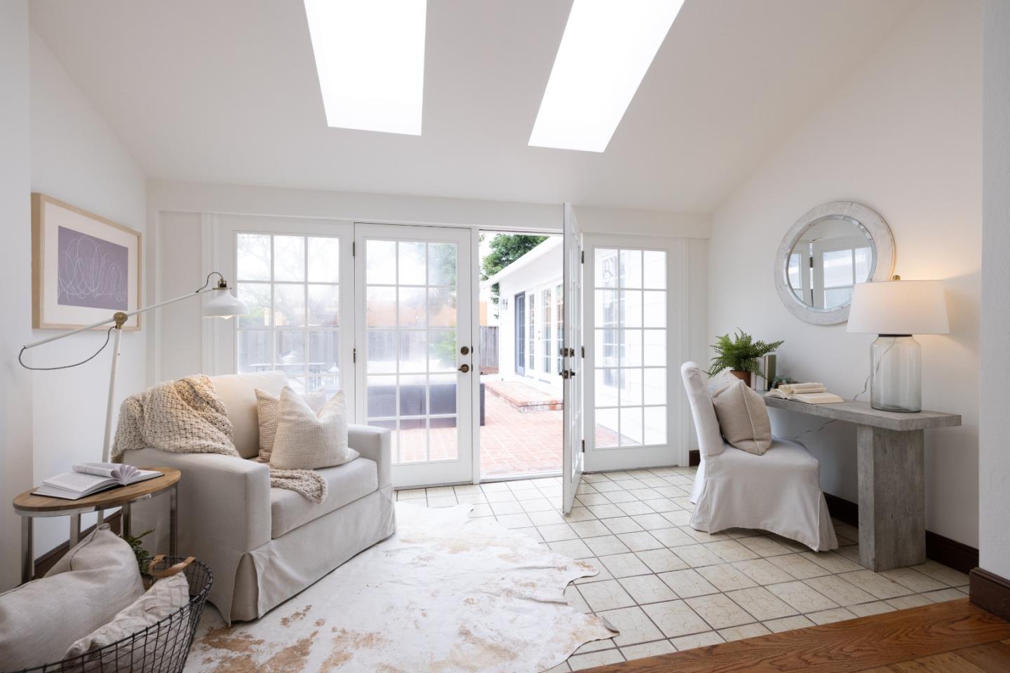 1113 Cambridge Road Burlingame, CA 94010 - Photo 8 of 28