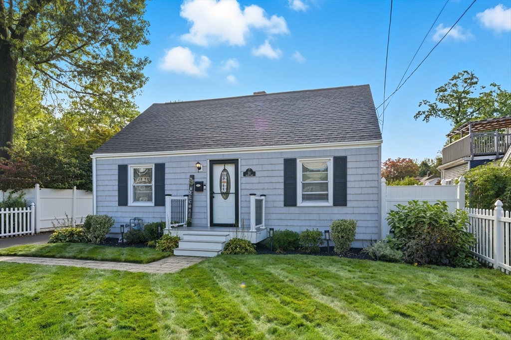 53 Druids Lane West Springfield, MA 01089 - Photo 3 of 42 a front view of a house with a yard