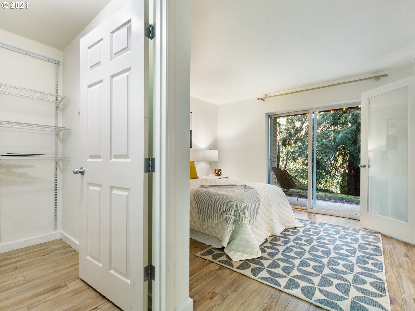 5142 Southwest Multnomah Boulevard, Unit C Portland, OR 97219 - Photo 14 of 26 Gallery Image 14