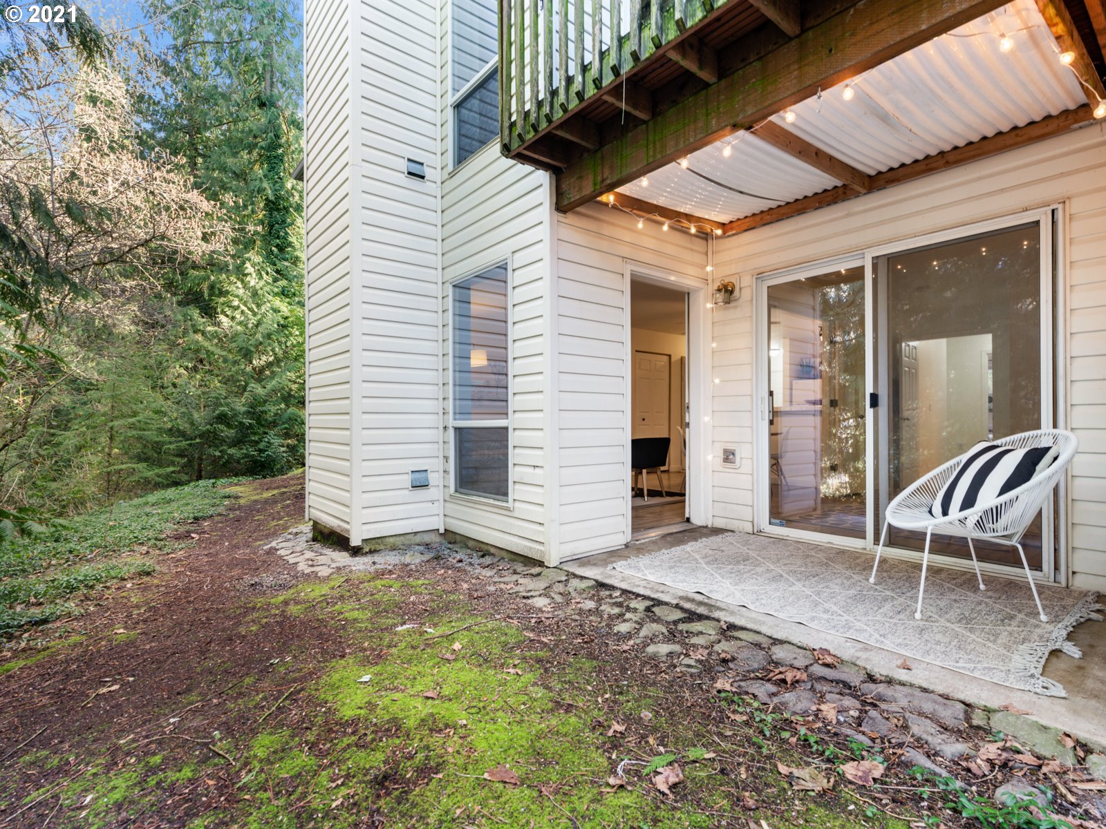 5142 Southwest Multnomah Boulevard, Unit C Portland, OR 97219 - Photo 22 of 26 Gallery Image 22