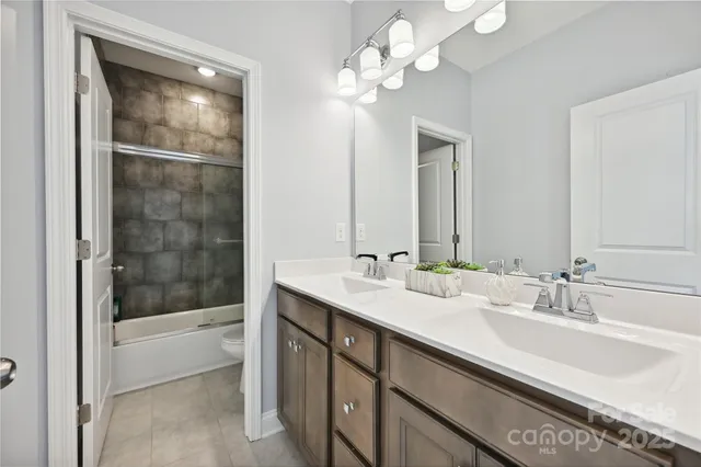 $699,000 | 10022 Wayfair Meadow Court, Charlotte, NC 28277