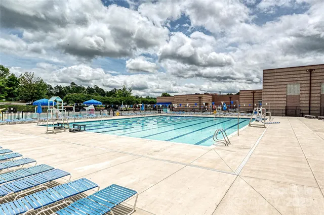 $699,000 | 10022 Wayfair Meadow Court, Charlotte, NC 28277