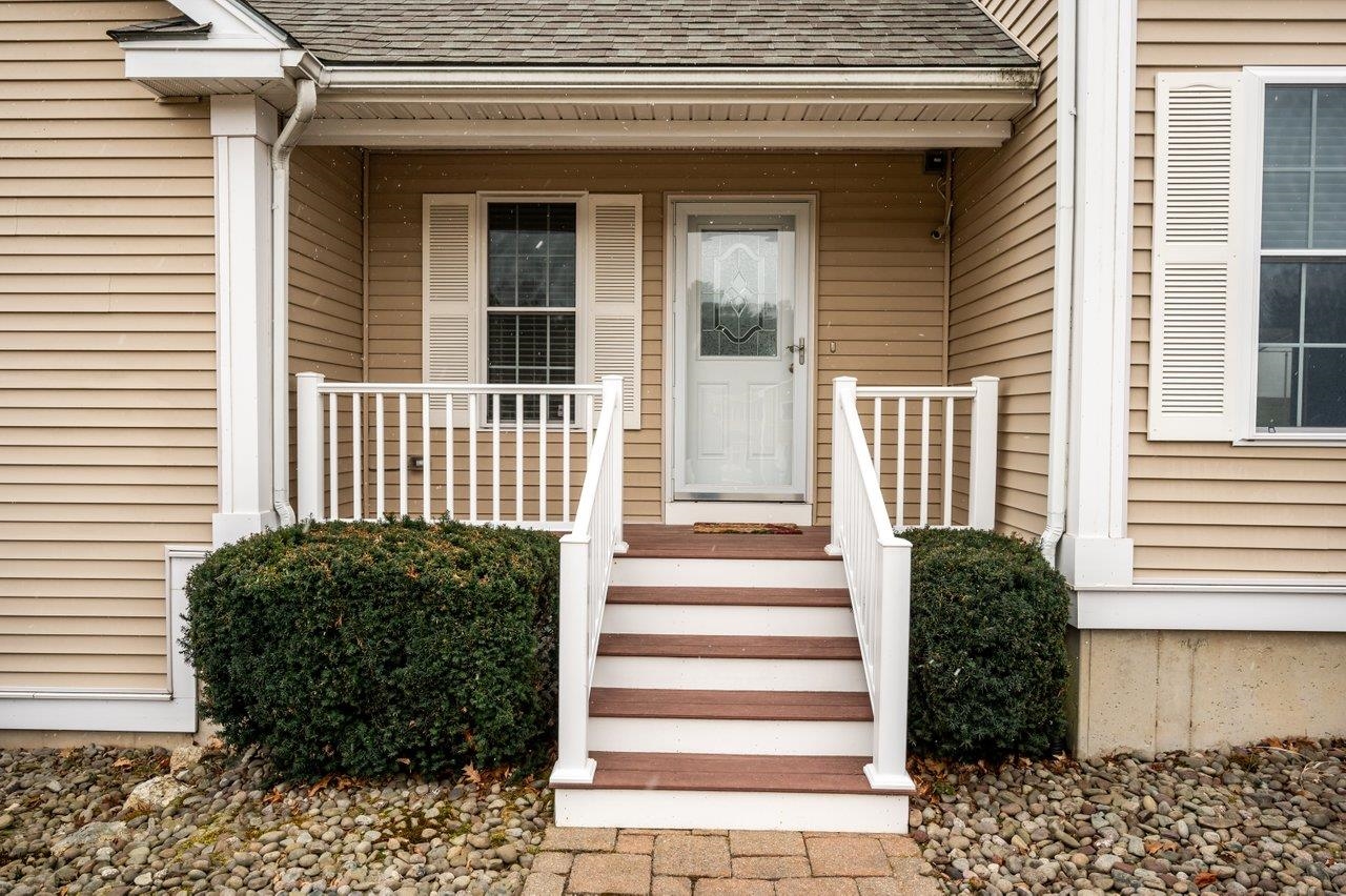 27 Silver Brook Road Salem, NH 03079 - Photo 14 of 40 Gallery Image 14