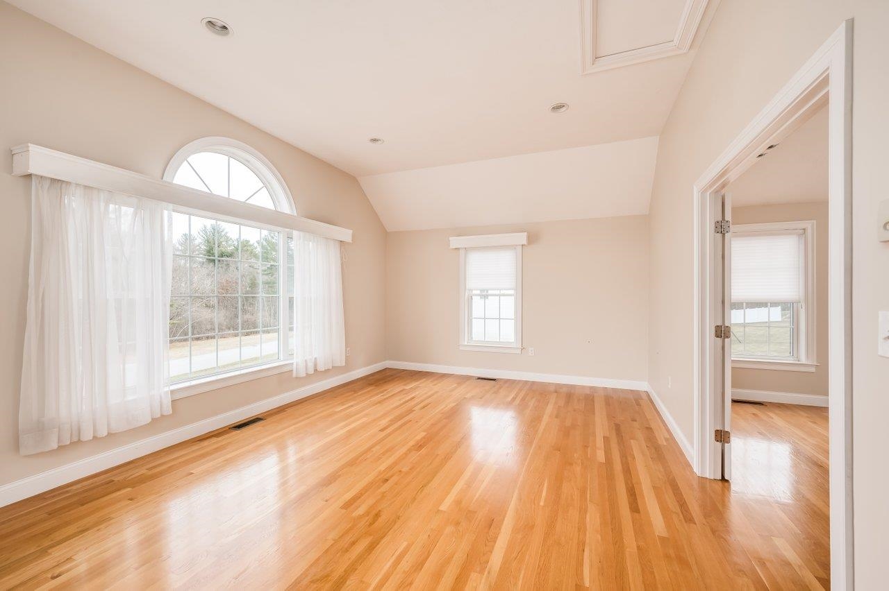 27 Silver Brook Road Salem, NH 03079 - Photo 19 of 40 Gallery Image 19