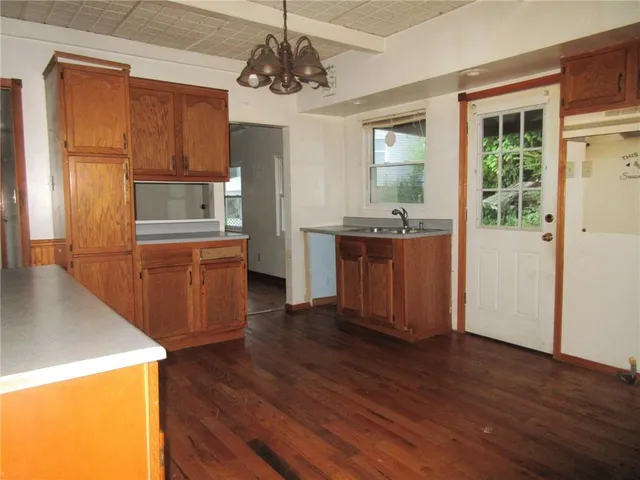 $72,000 | 960 Pike Run Drive, Coal Center, PA 15423