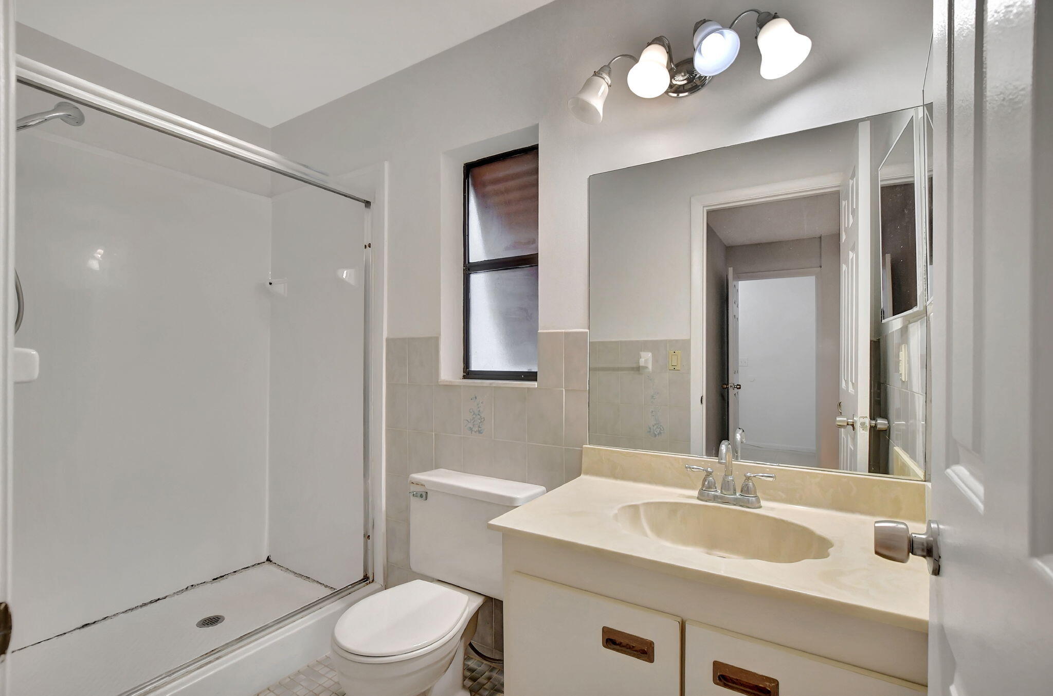 3939 Northeast 5th Avenue, Unit D201 Boca Raton, FL 33431 - Photo 23 of 33 bathroom 1