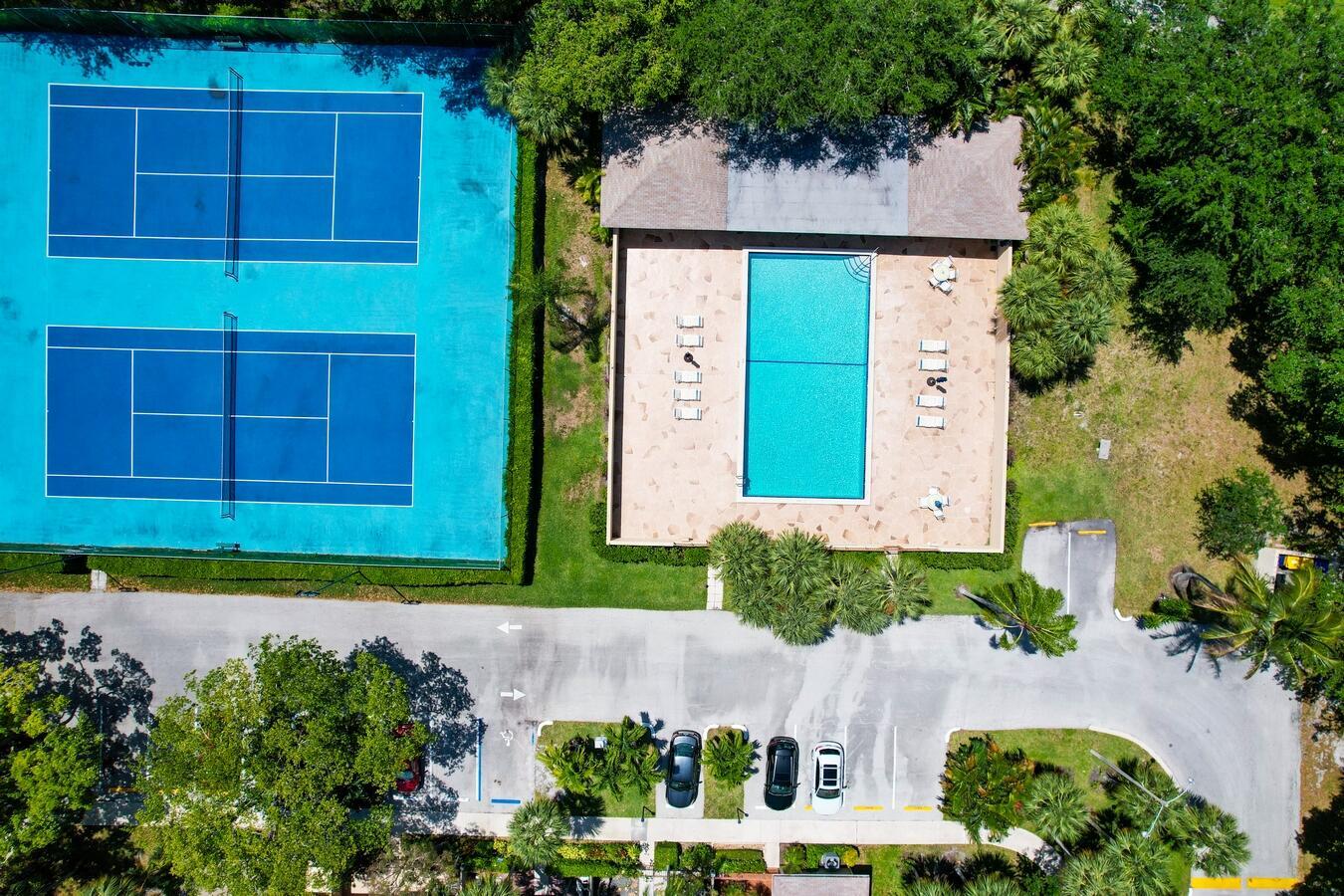 3939 Northeast 5th Avenue, Unit D201 Boca Raton, FL 33431 - Photo 29 of 33 ameneties