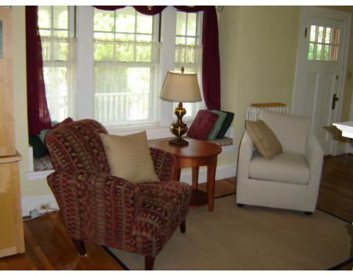 1221 Brook Road Milton, MA 02186 - Photo 4 of 22