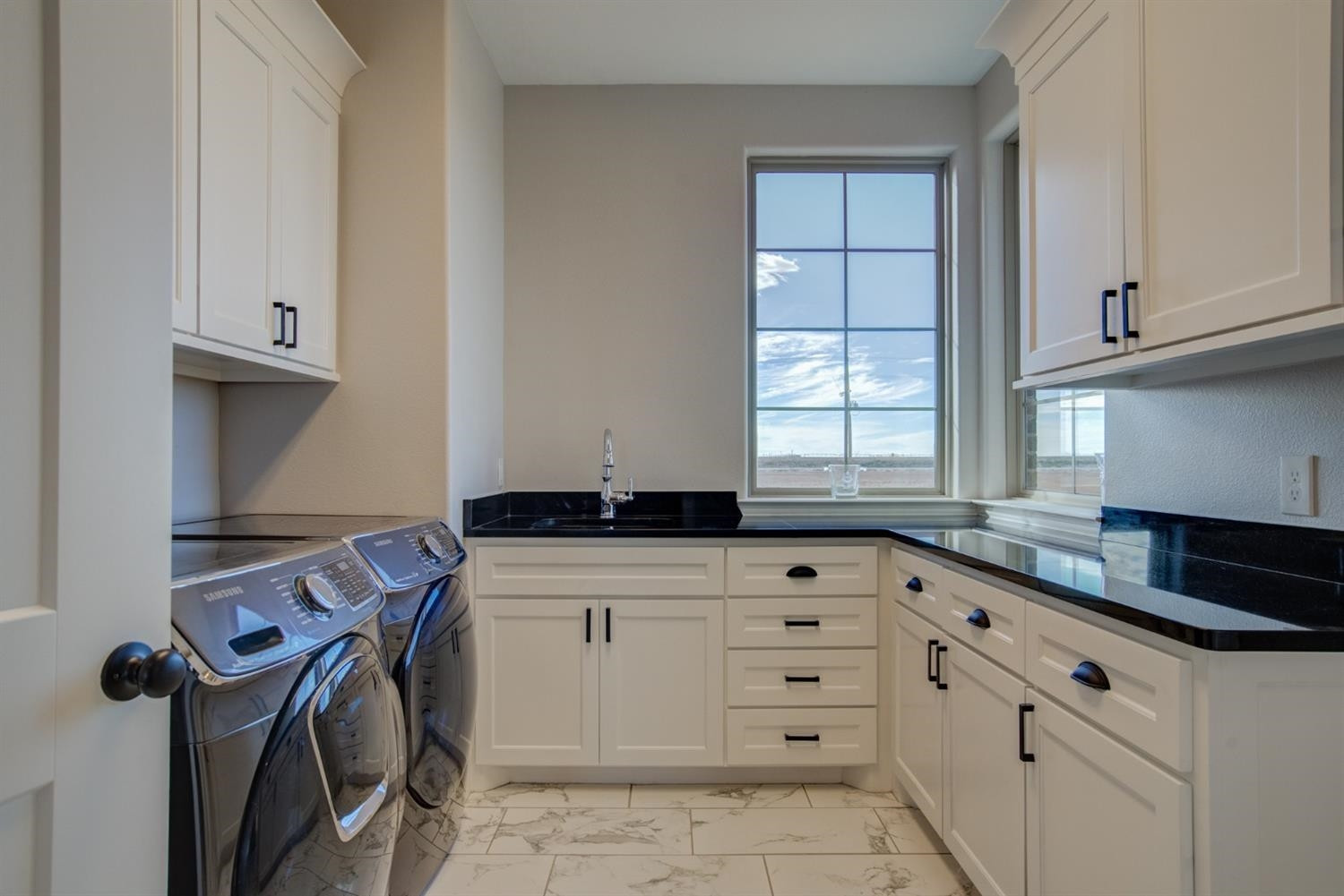 6455 Hawaii Road Anton, TX 79313 - Photo 24 of 46 Utility Room next to walk-in closet