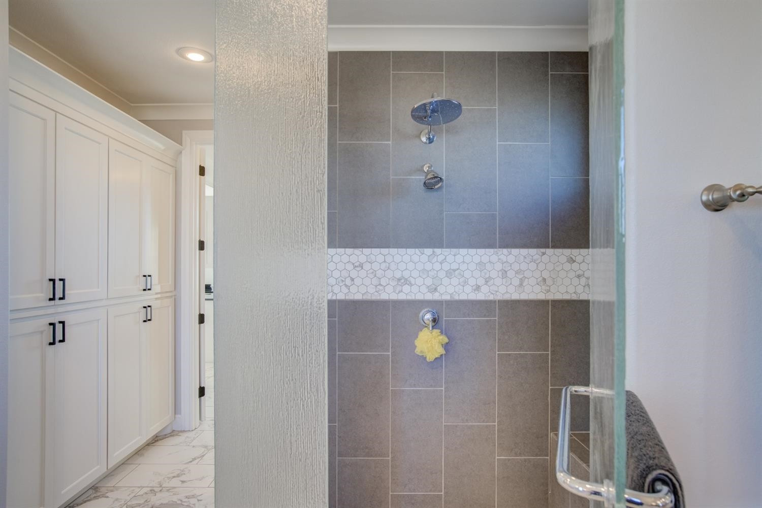 6455 Hawaii Road Anton, TX 79313 - Photo 31 of 46 Master shower and storage cabinets