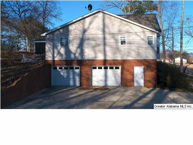 313 12th Street Pleasant Grove, AL 35127 - Photo 4 of 26