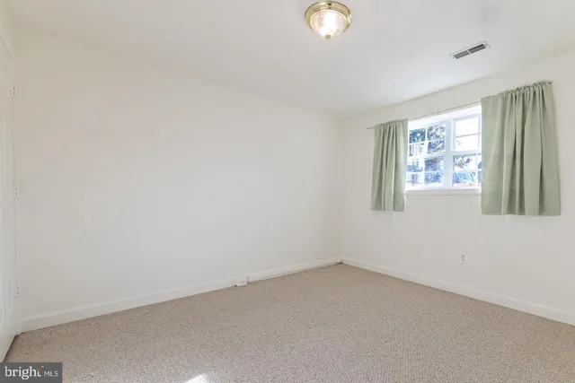 $2,999 | 13561 Filly Court, Gainesville, VA 20155