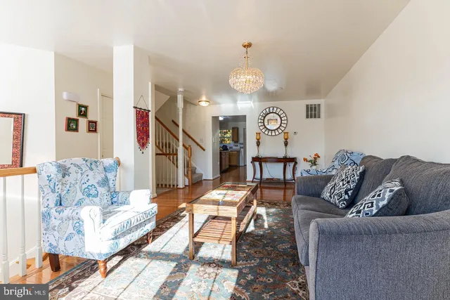 $2,999 | 13561 Filly Court, Gainesville, VA 20155