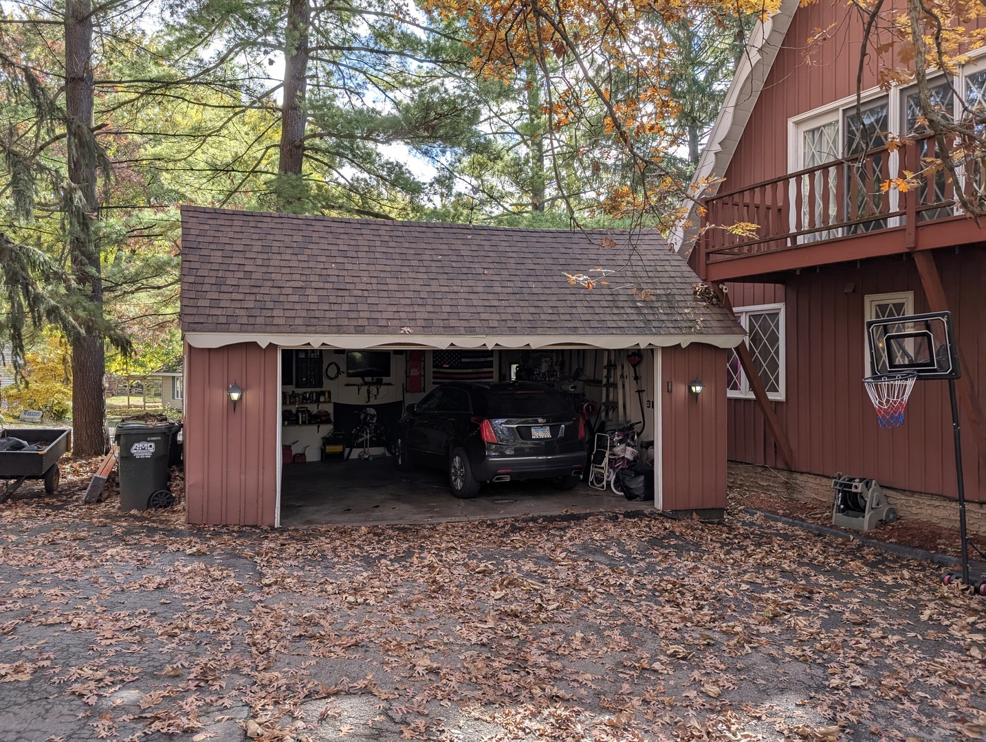 1310 Mineral Springs Road Sterling, IL 61081 - Photo 4 of 47