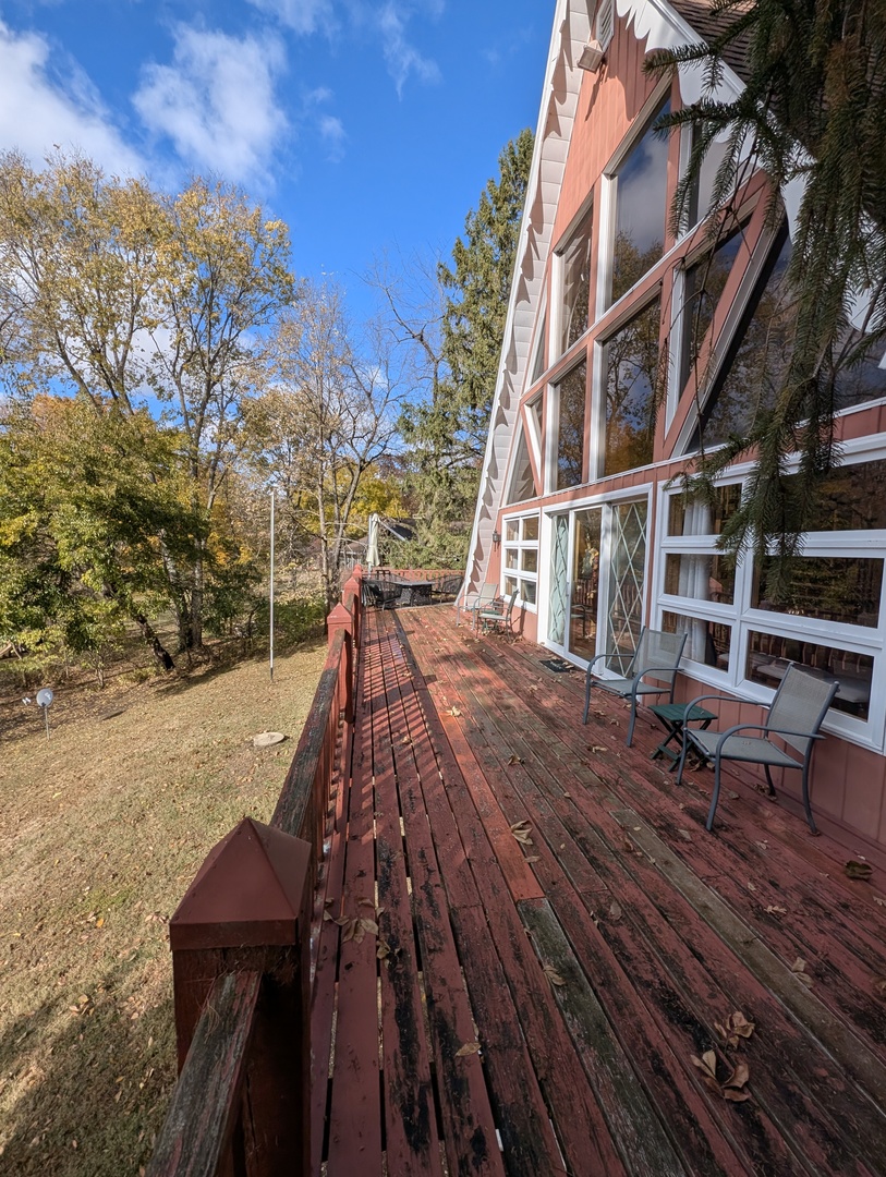 1310 Mineral Springs Road Sterling, IL 61081 - Photo 9 of 47