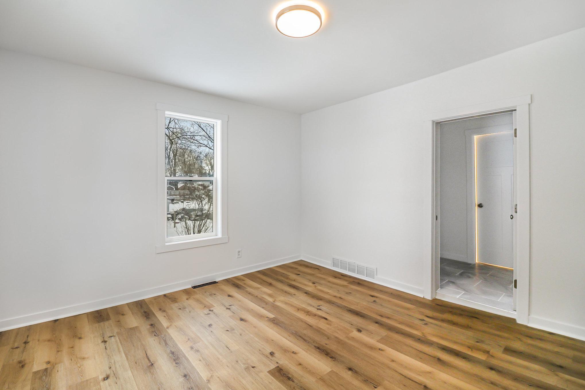 1050 Sturtevant Street Red Wing, MN 55066 - Photo 10 of 37