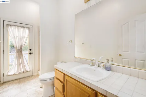 $1,750,000 | 966 Oak Vista Court, Lafayette, CA 94549