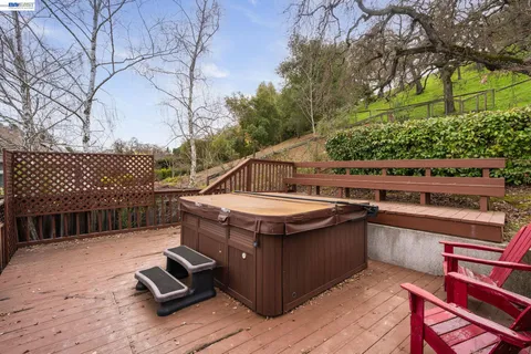 $1,750,000 | 966 Oak Vista Court, Lafayette, CA 94549
