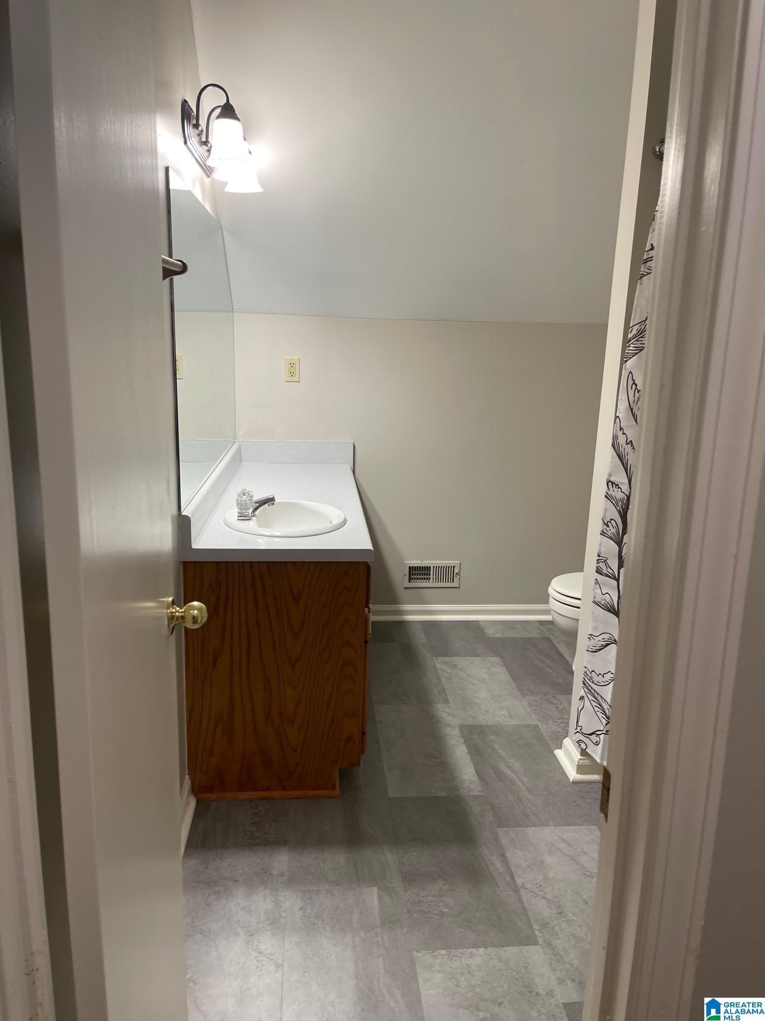 8195 Advent Cutoff Road Trussville, AL 35173 - Photo 8 of 16