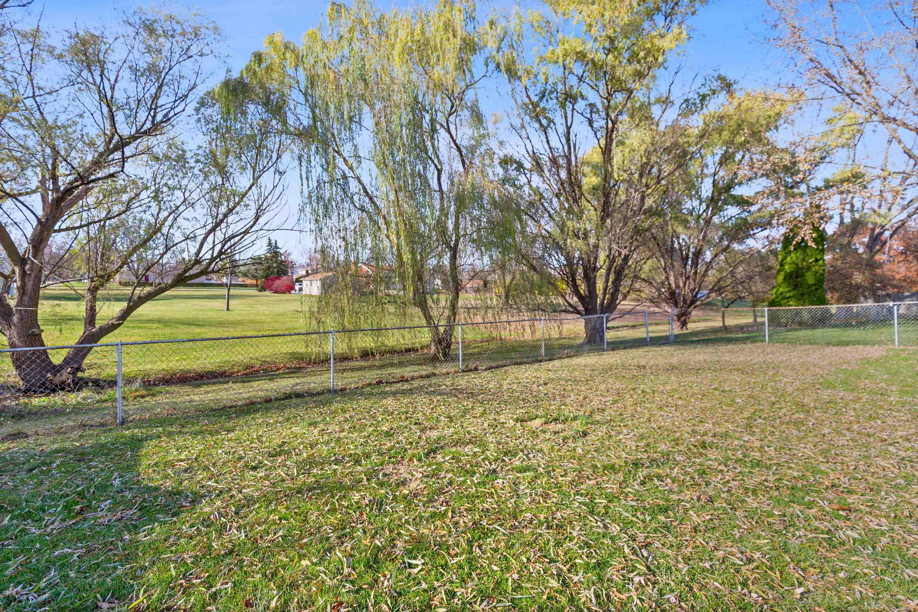 47057 Susan Road Macomb, MI 48044 - Photo 42 of 49 50195013-be87ef7b-0670-42f0-8a5e-5f9a2316129d.JPG