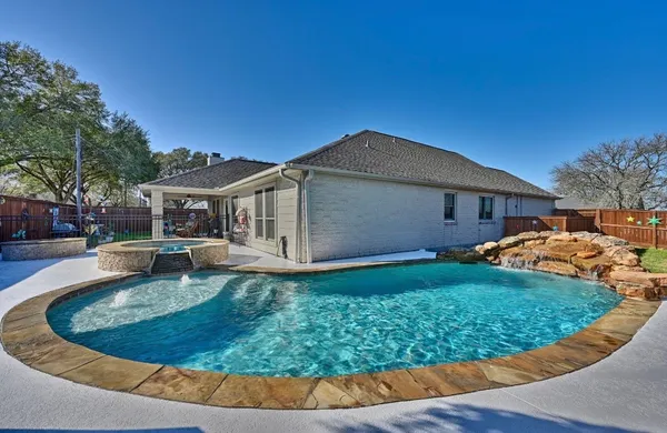 $495,000 | 306 Matula Avenue, Schulenburg, TX 78956