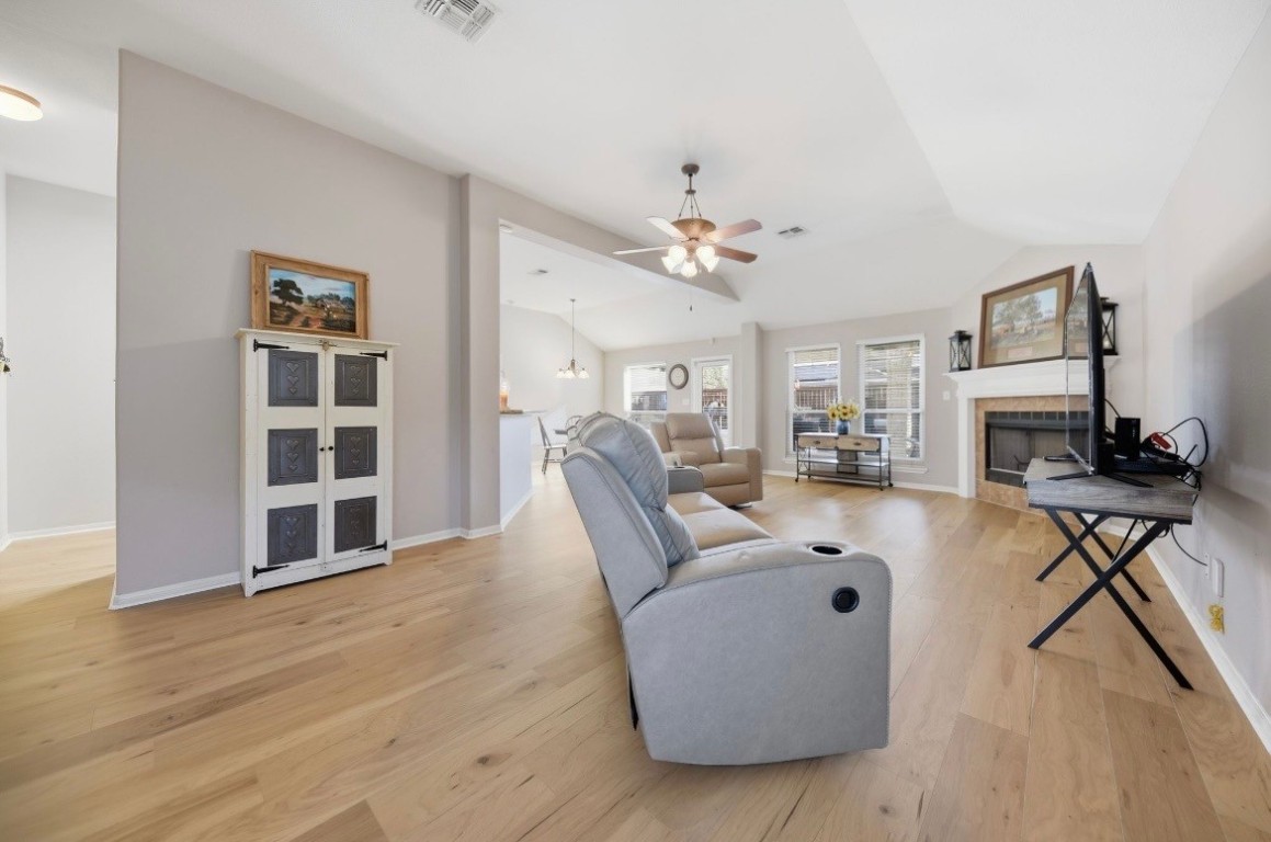 306 Matula Avenue Schulenburg, TX 78956 - Photo 8 of 21 a living room with furniture