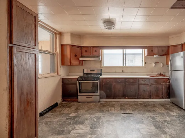 $149,900 | 8025 South Euclid Avenue, Chicago, IL 60617